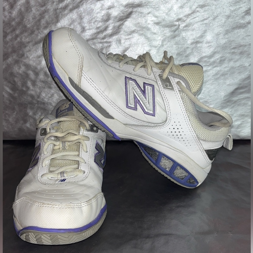 New Balance 806 White/Purple women’s Sz 7
